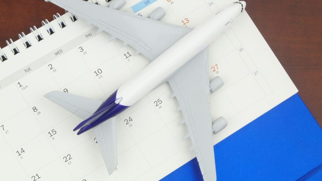 Which are the Affordable Days To Fly With American Airlines in 2025?